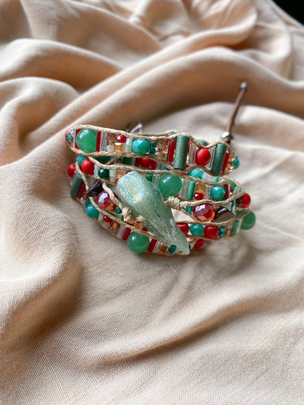 Pulseira 5 voltas | Quartzo Verde + Howlitas